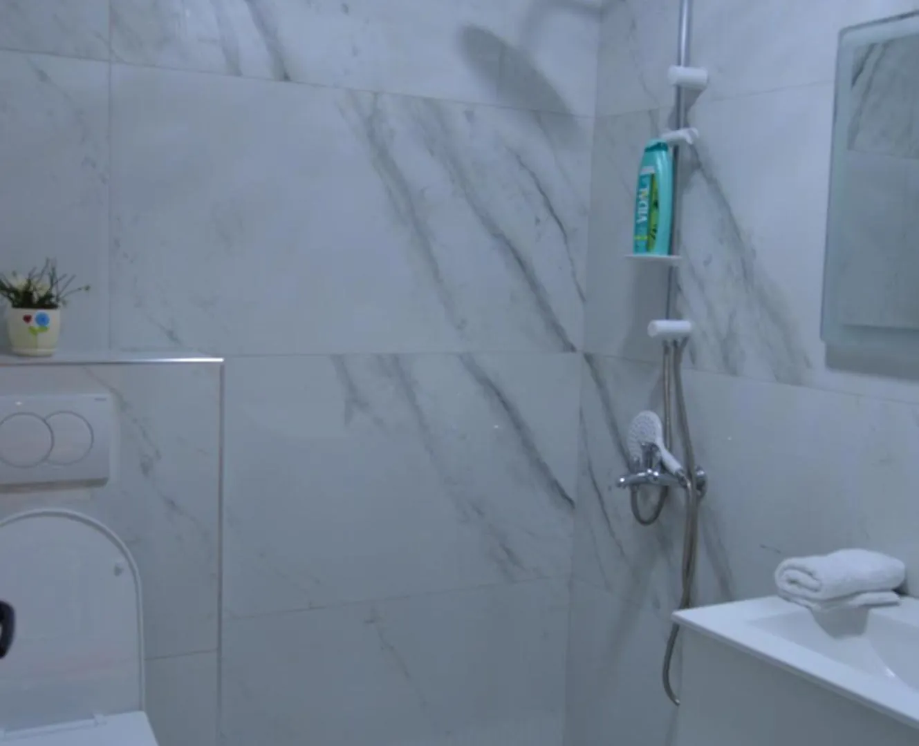 Keli Rooms Sarande Apartment