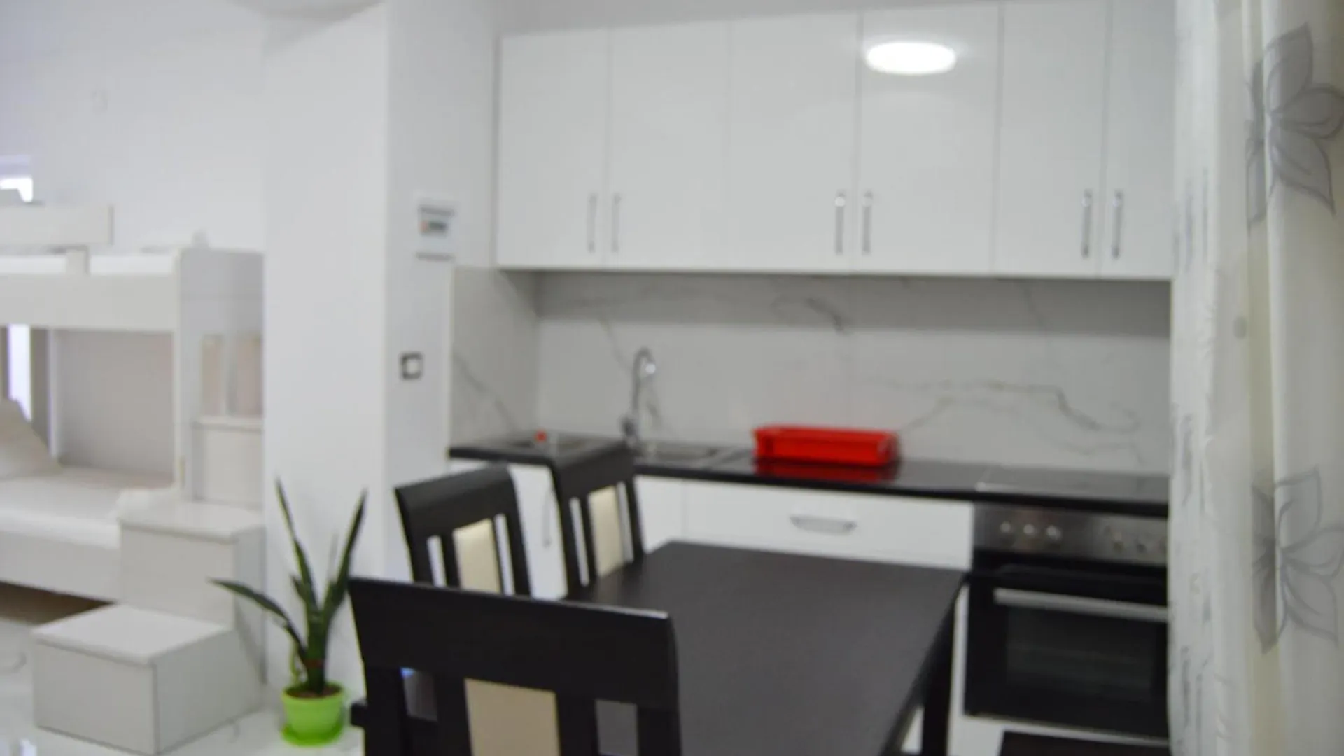Keli Rooms Sarande Apartment
