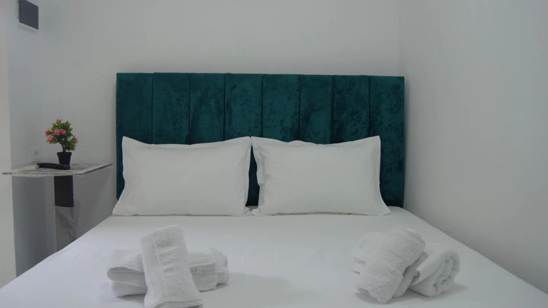 Keli Rooms Sarande Apartment