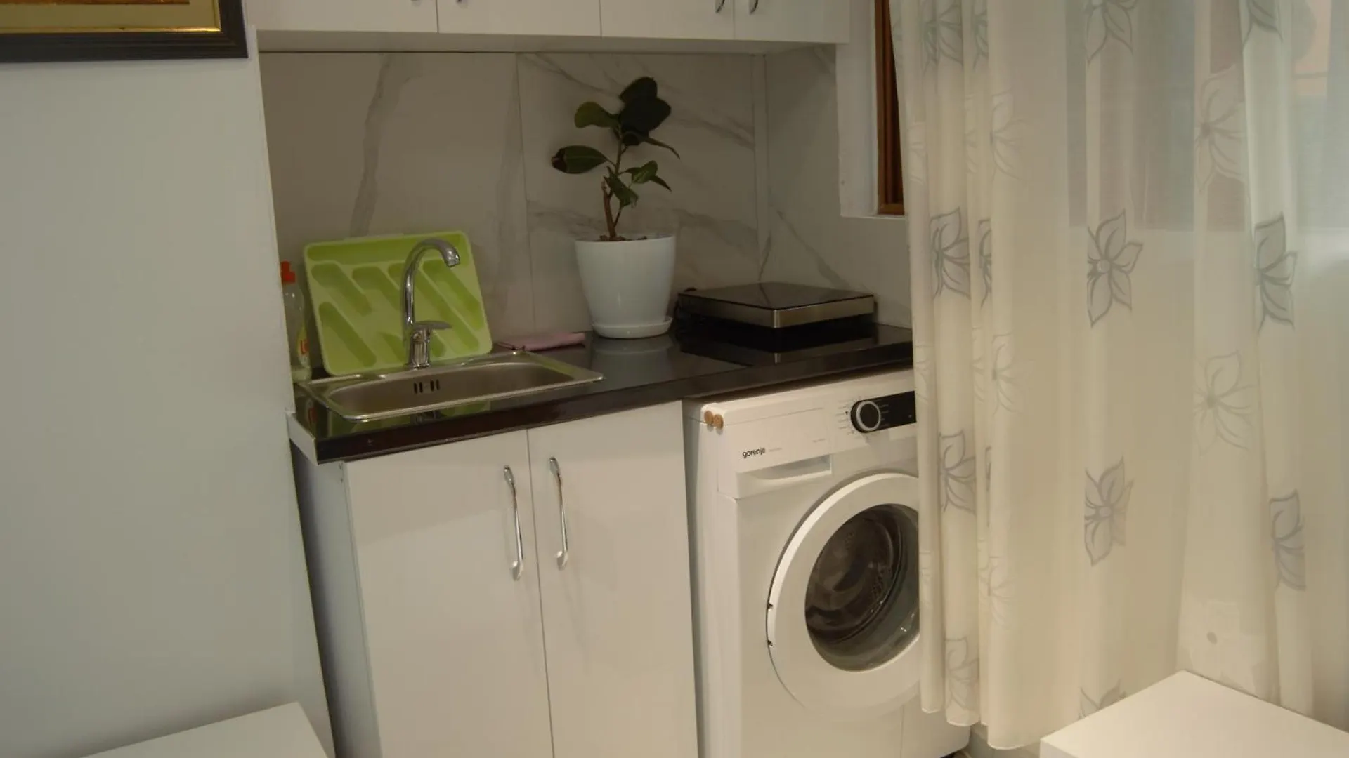 Keli Rooms Sarandë Apartamento